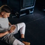 Should You eat before taking pre workout ?
